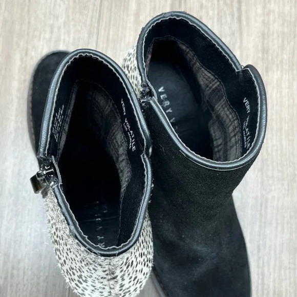 Very Volatile Booties Womens 6 Chatter Cheetah Calf Hair Suede Wedge Black Beige - Picture 8 of 12
